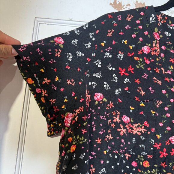 Torrid Harper Rayon Twill Pullover Short Sleeve Tunic Blouse Size 1 / L Floral - Picture 10 of 11